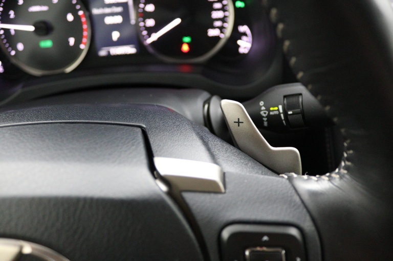 Lexus IS - 300h Luxury Line 40