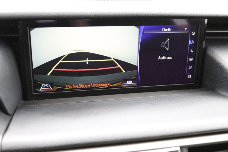 Lexus IS - 300h Luxury Line 9