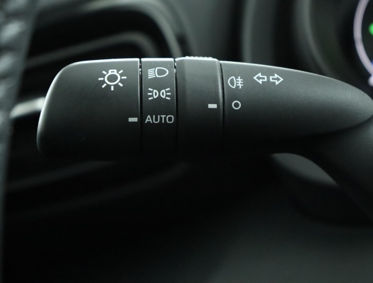 Toyota Yaris Cross - 1.5 Hybrid Active 30
