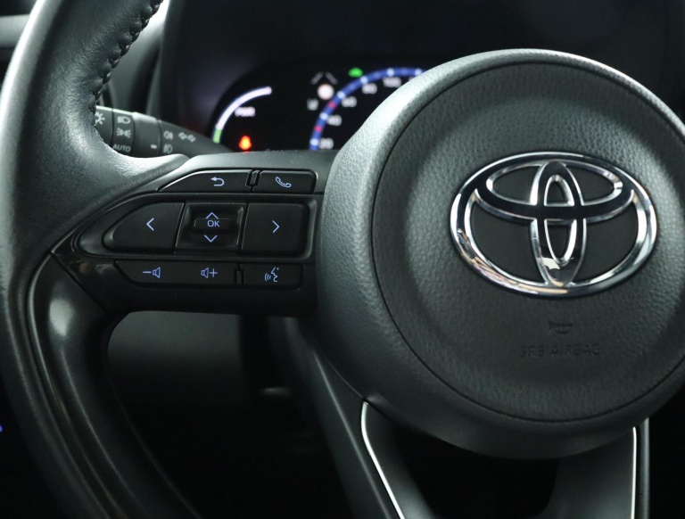 Toyota Yaris Cross - 1.5 Hybrid Dynamic 17