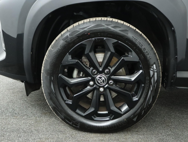 Toyota Yaris Cross - 1.5 Hybrid Dynamic 37
