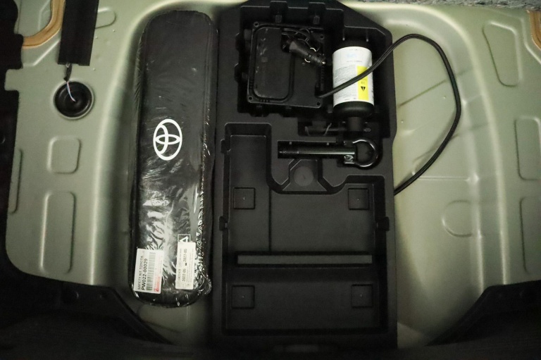 Toyota Aygo X - 1.0 VVT-i S-CVT Premium 34