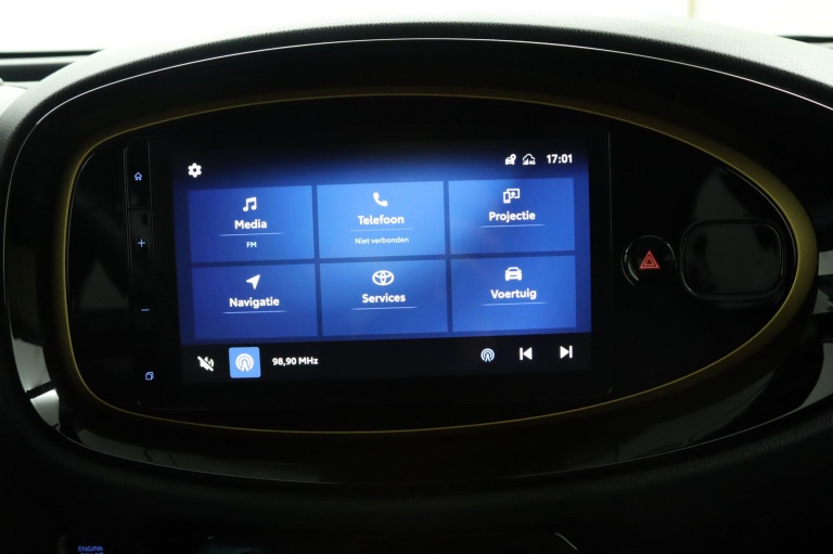 Toyota Aygo X - 1.0 VVT-i S-CVT Premium 48