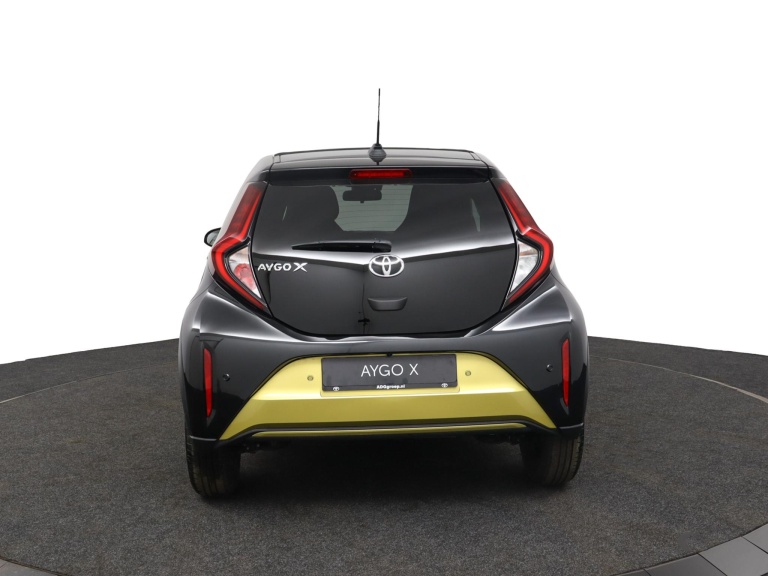 Toyota Aygo X - 1.0 VVT-i S-CVT Premium 55