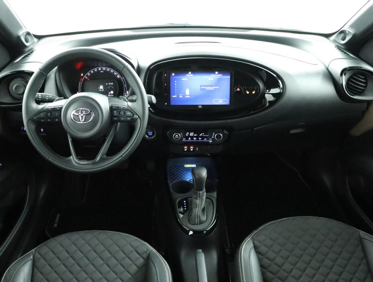 Toyota Aygo X - 1.0 VVT-i S-CVT Premium 4