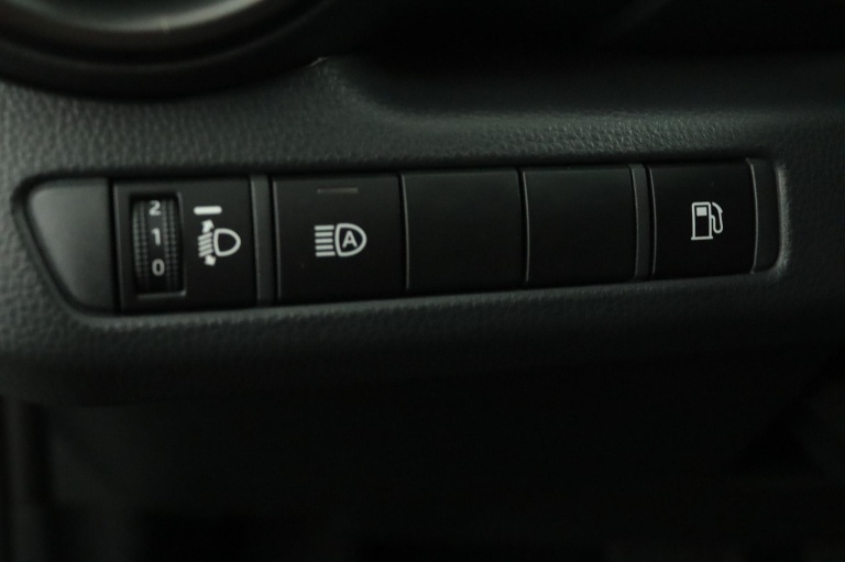 Toyota C-HR - 1.8 Hybrid 140 Active 30