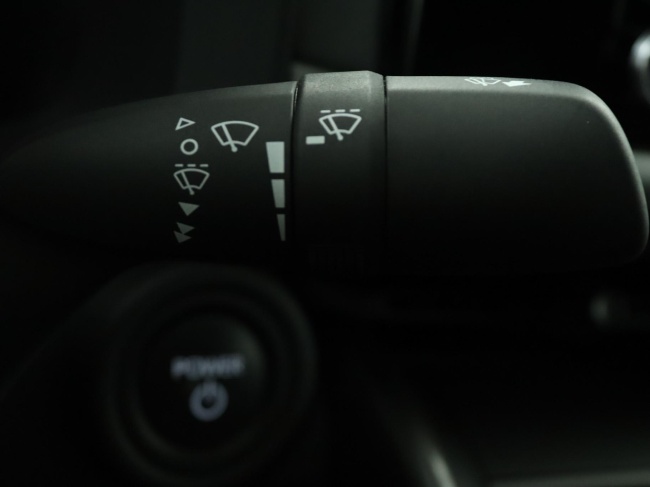 Toyota C-HR - 1.8 Hybrid 140 Active