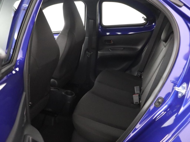 Toyota Aygo X - 1.0 VVT-i MT Play