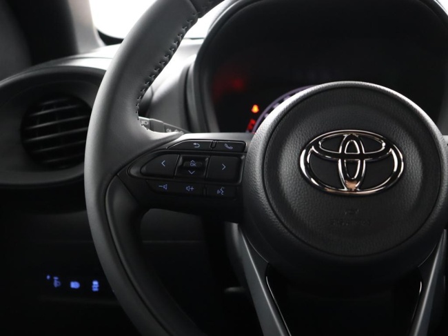 Toyota Aygo X - 1.0 VVT-i MT Play