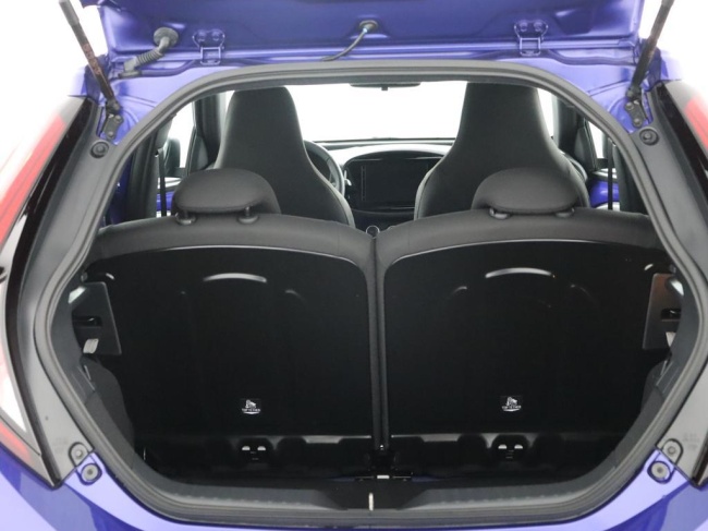 Toyota Aygo X - 1.0 VVT-i MT Play