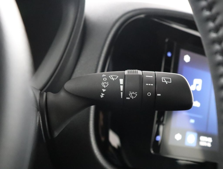 Toyota Aygo X - 1.0 VVT-i MT Play 30