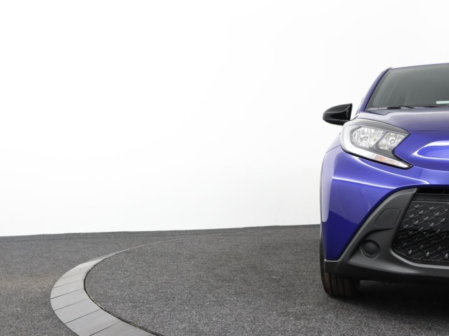 Toyota Aygo X - 1.0 VVT-i MT Play