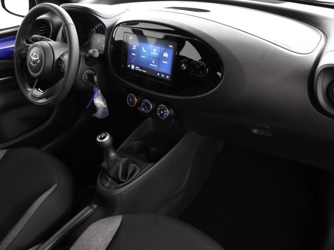 Toyota Aygo X - 1.0 VVT-i MT Play