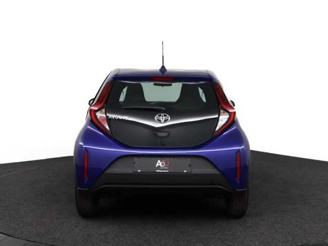 Toyota Aygo X - 1.0 VVT-i MT Play