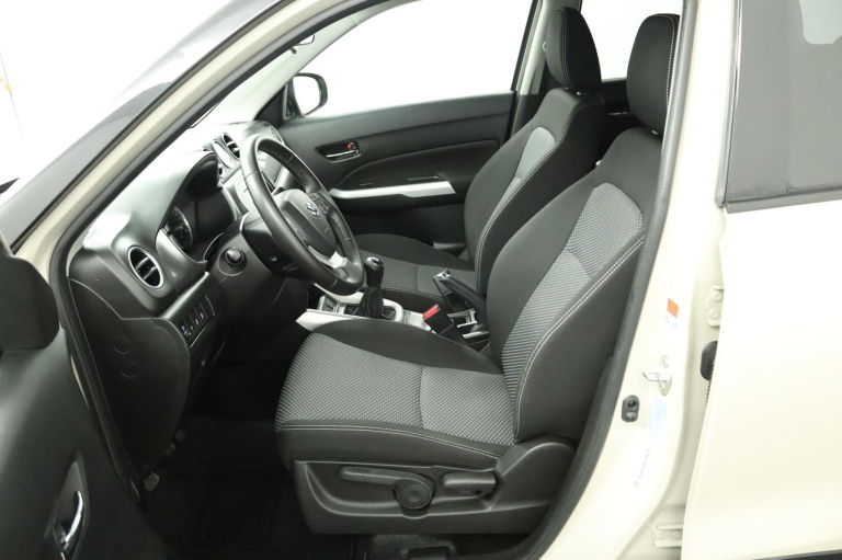 Suzuki Vitara - 1.6 Exclusive 17