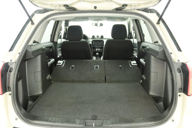 Suzuki Vitara - 1.6 Exclusive 26