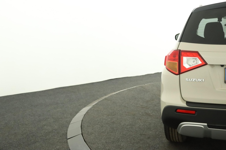 Suzuki Vitara - 1.6 Exclusive 40