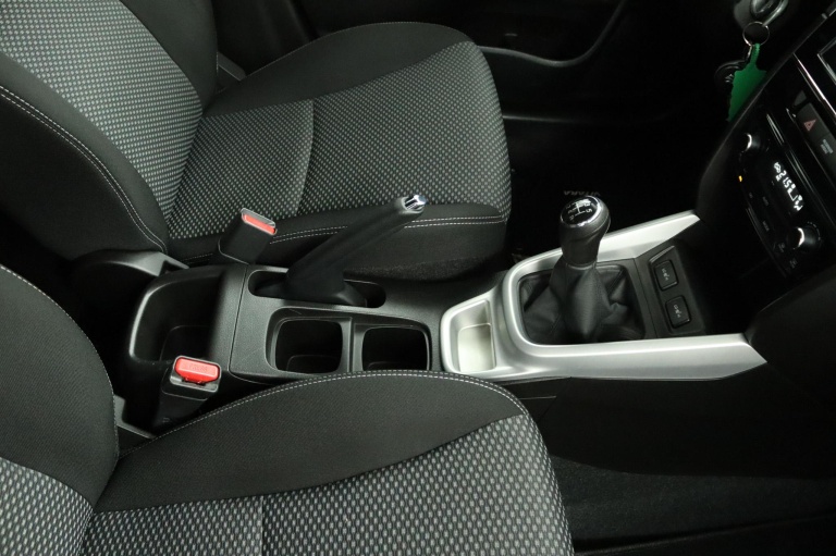 Suzuki Vitara - 1.6 Exclusive 67