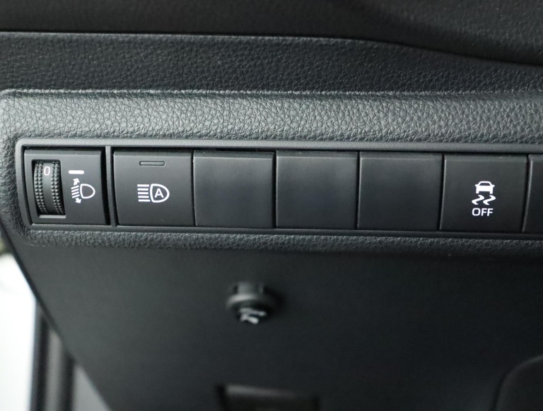 Toyota Corolla - 1.8 Hybrid First Edition 30