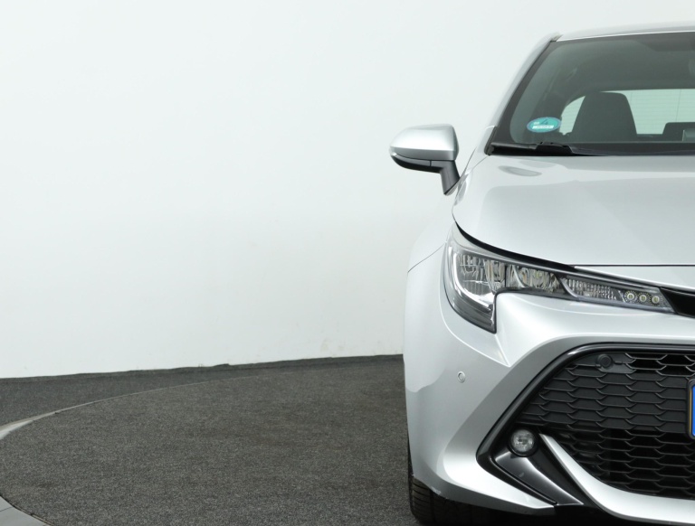 Toyota Corolla - 1.8 Hybrid First Edition 36