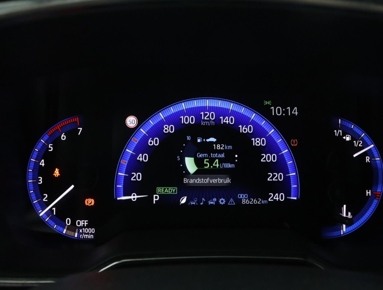 Toyota Corolla - 1.8 Hybrid First Edition 46