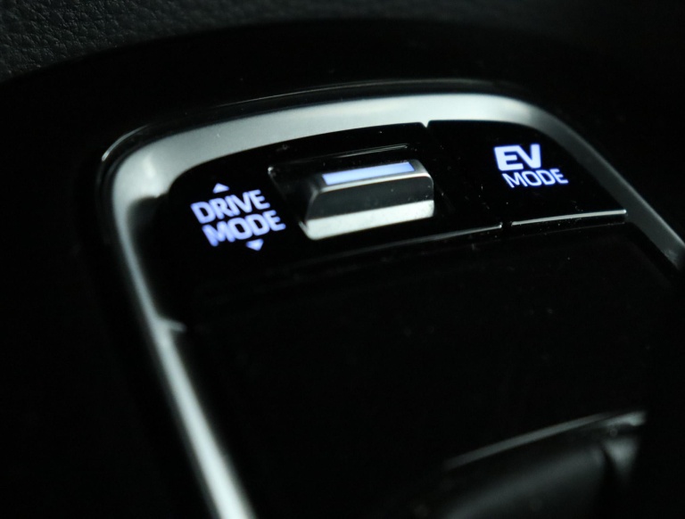 Toyota Corolla - 1.8 Hybrid First Edition 59