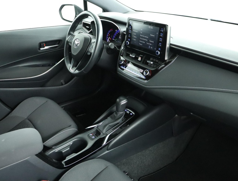 Toyota Corolla - 1.8 Hybrid First Edition 66
