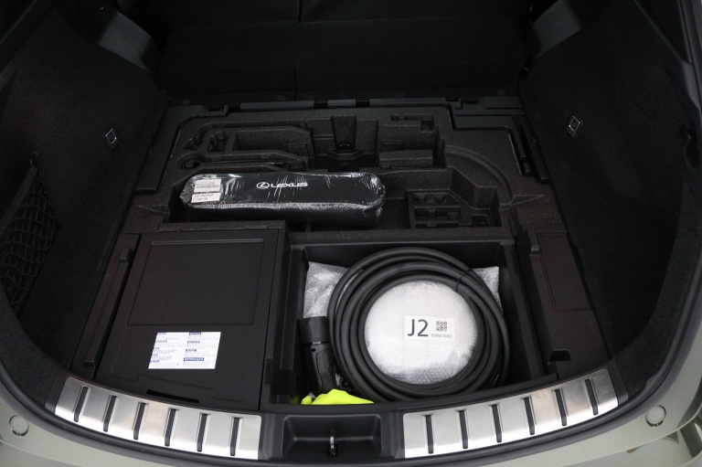Lexus NX - 450h+ AWD F SPORT Line 33