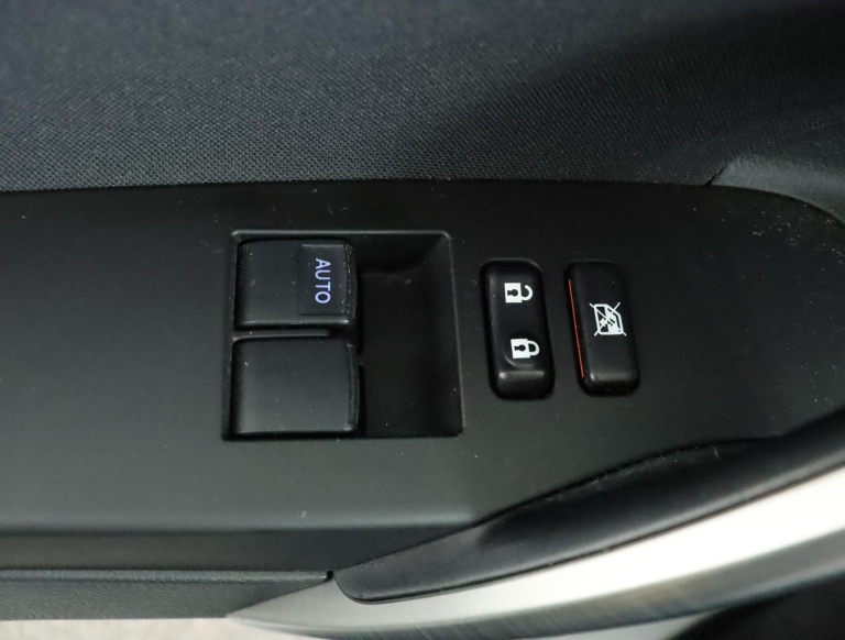 Toyota Auris - 1.6 Aspiration 28