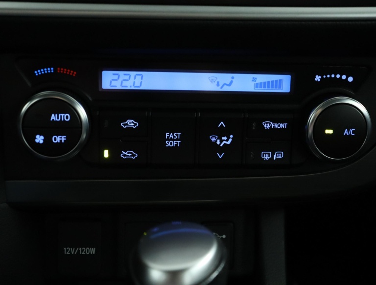 Toyota Auris - 1.6 Aspiration 7