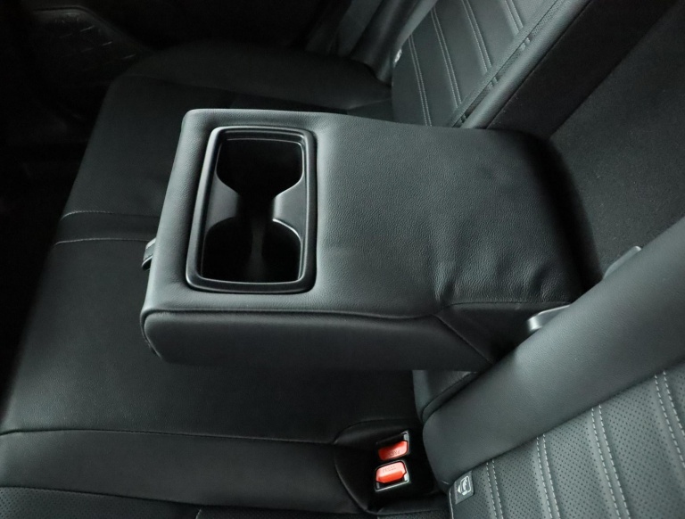 Toyota RAV4 - 2.5 Hybrid AWD Executive 44