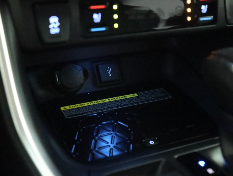 Toyota RAV4 - 2.5 Hybrid AWD Executive 66