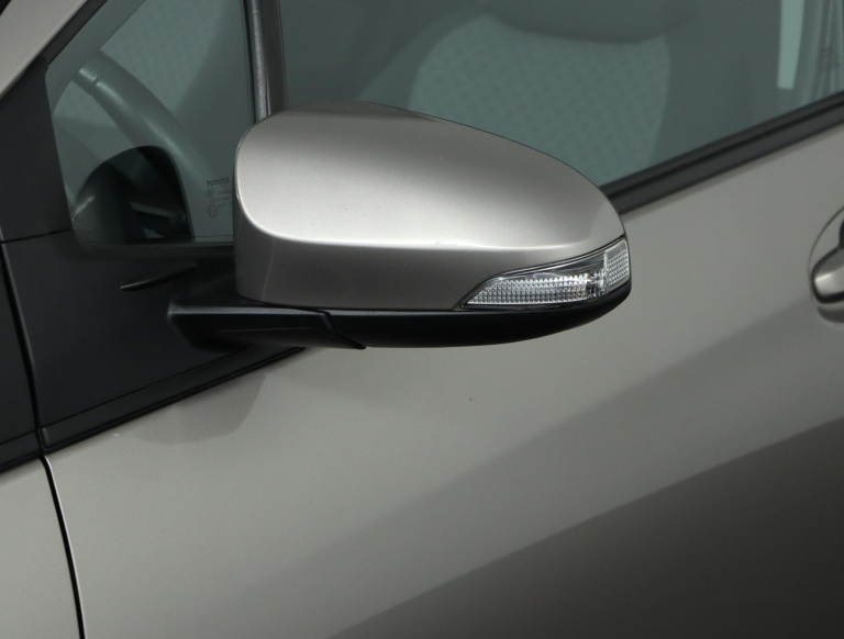 Toyota Yaris - 1.0 VVT-i Aspiration 37