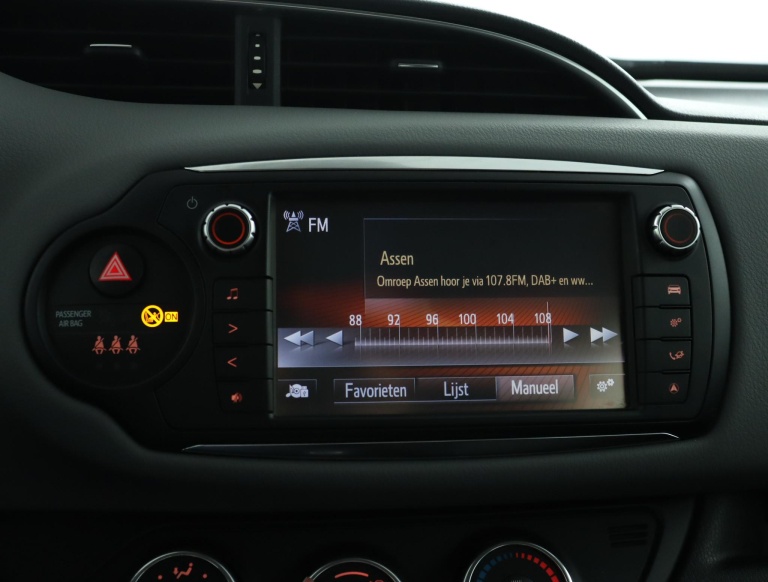 Toyota Yaris - 1.0 VVT-i Aspiration 8