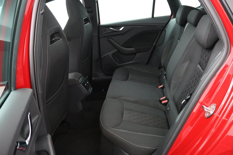 Skoda Kamiq - 1.0 TSI Sport Business 13