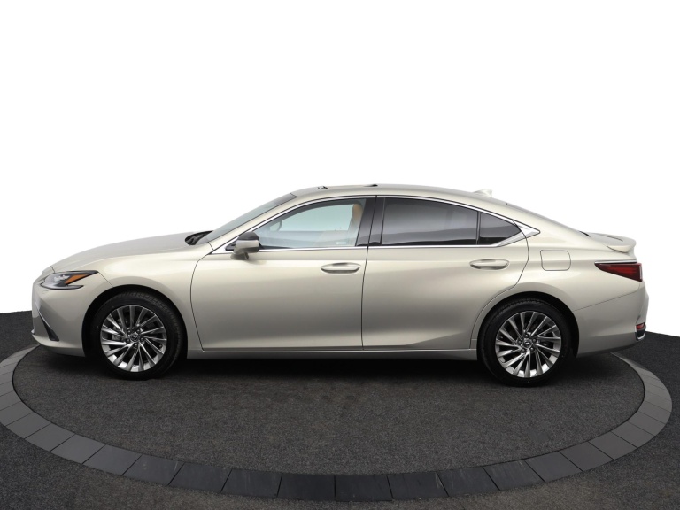 Lexus ES - 300h President Line 12