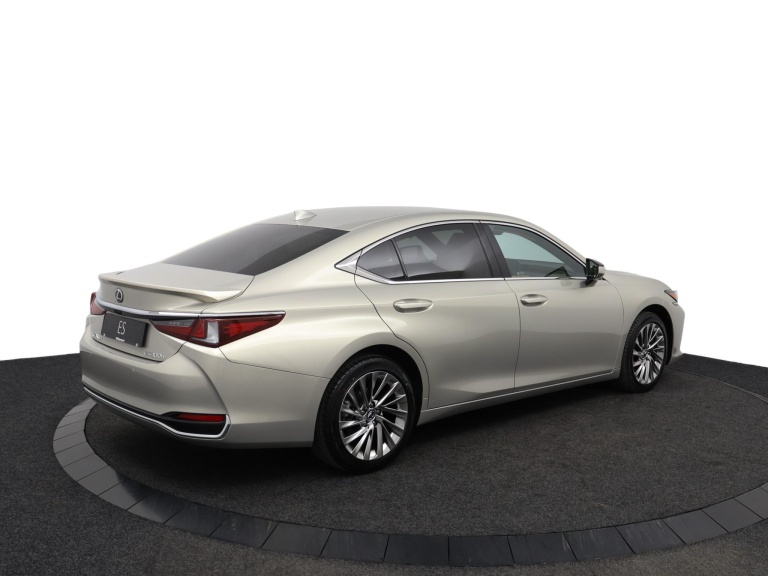 Lexus ES - 300h President Line 2