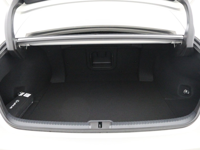 Lexus ES - 300h President Line