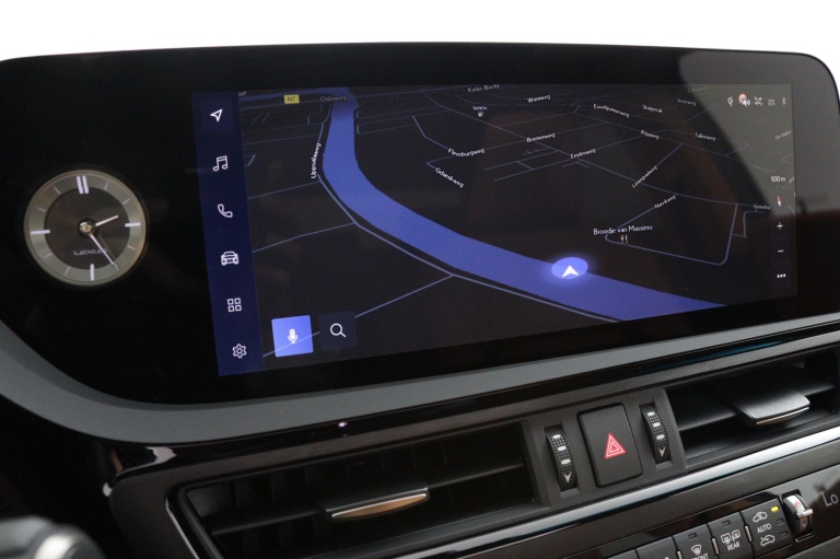 Lexus ES - 300h President Line 24