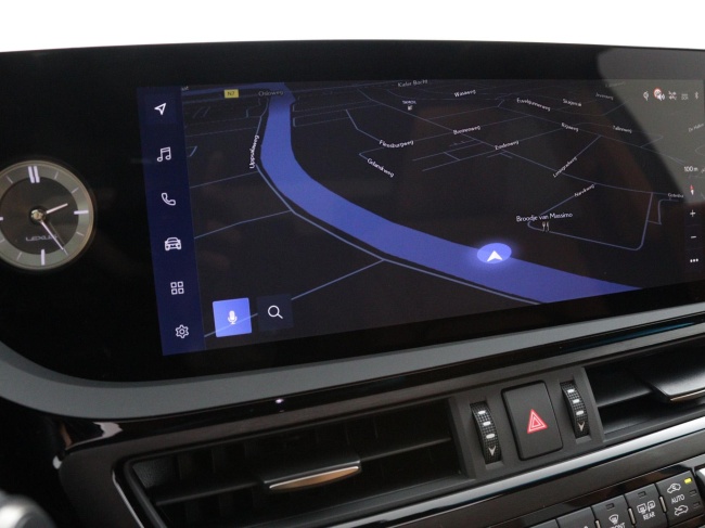 Lexus ES - 300h President Line