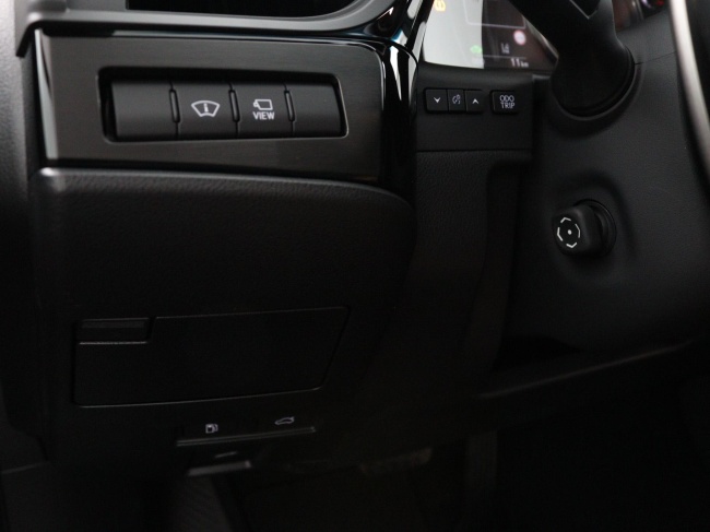 Lexus ES - 300h President Line