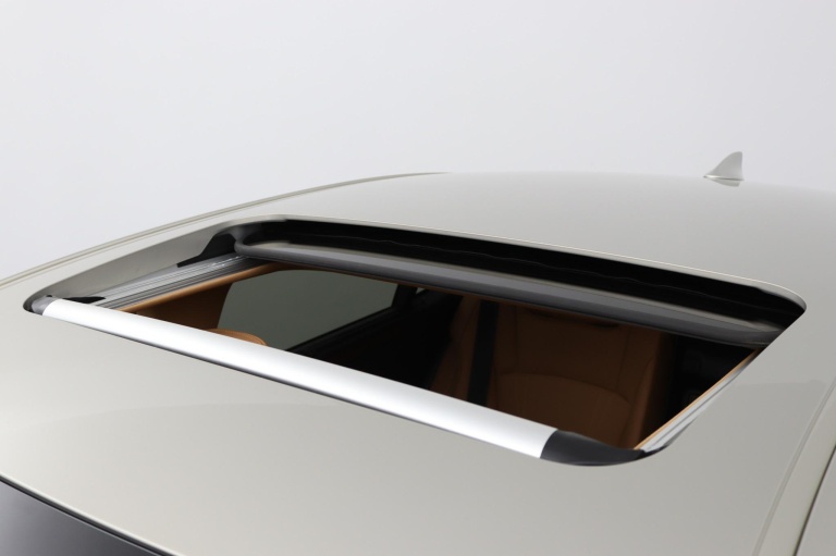 Lexus ES - 300h President Line 41
