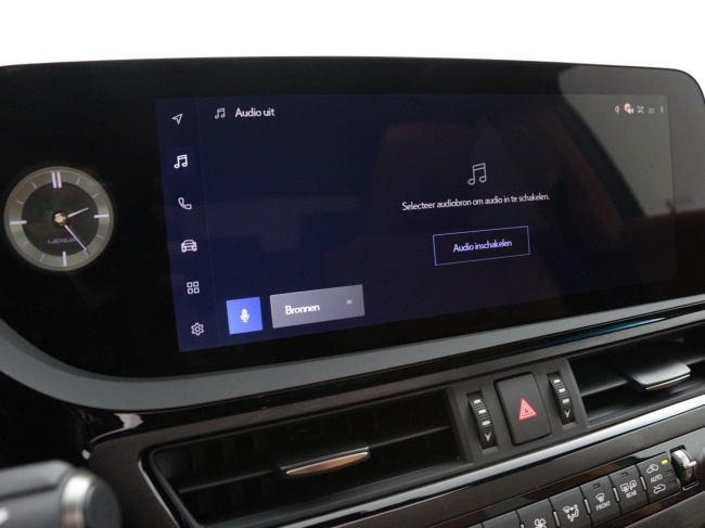 Lexus ES - 300h President Line