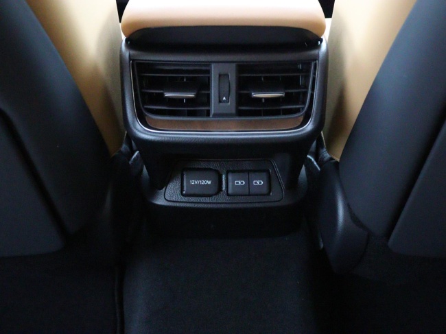 Lexus ES - 300h President Line