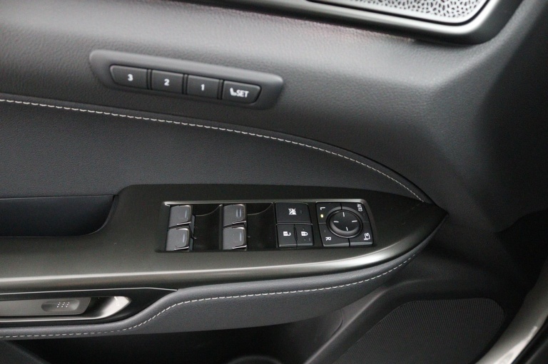 Lexus NX - 450h+ AWD President Line 28