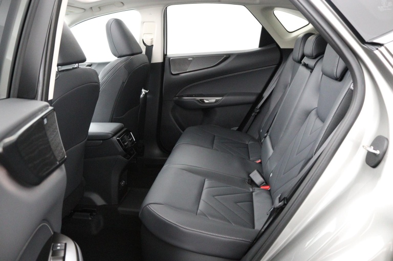 Lexus NX - 450h+ AWD President Line 42