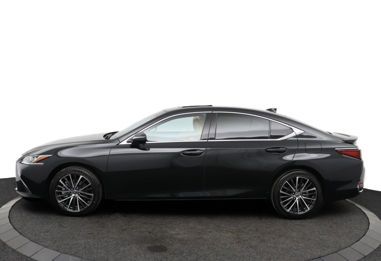 Lexus ES - 300h Luxury Line 3