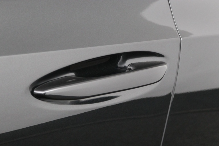 Lexus ES - 300h Luxury Line 33