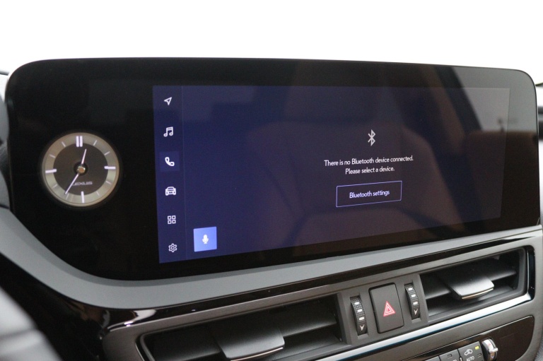 Lexus ES - 300h Luxury Line 44