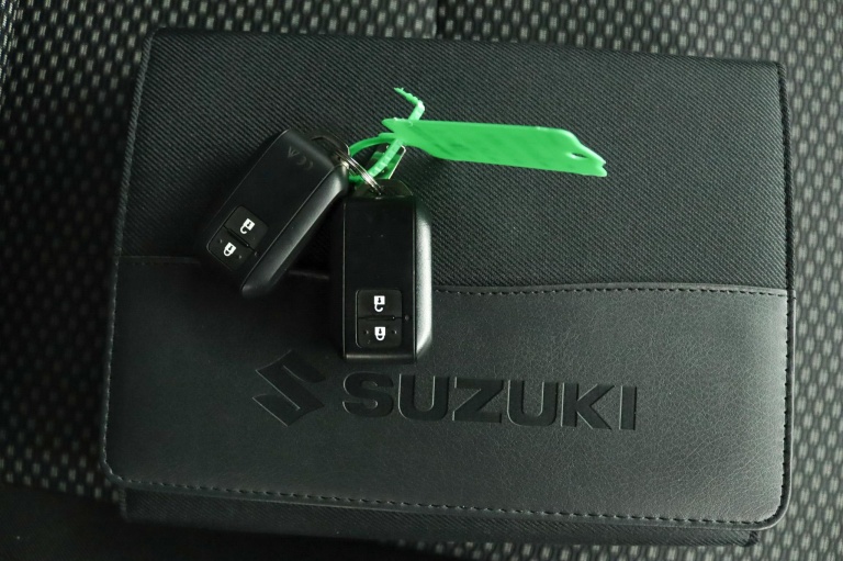 Suzuki Vitara - 1.5 Hybrid Select 11